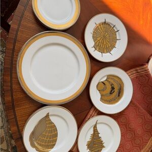 Fitz and Floyd Gold and White Dinnerware Set with Nature-Inspired Motifs